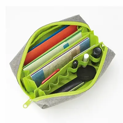 通帳やパスポート、印鑑など貴重品なのにどこに行ったか分からなくなる小物類を整頓収納できます。 通帳やパスポート、印鑑など貴重品なのにどこに行ったか分からなくなる小物類を整頓収納できます。