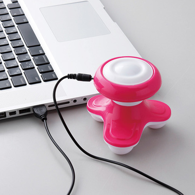 USBから電源を取り、充電して使います。 USBから電源を取り、充電して使います。