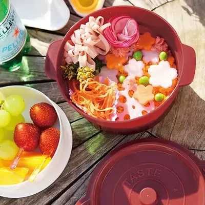 ピクニックやお花見、花火大会などで大活躍の分離タイプ。 ピクニックやお花見、花火大会などで大活躍の分離タイプ。
