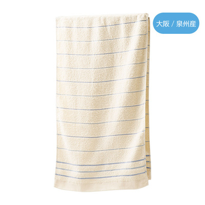 場所を取らずに干せるハンガーサイズ。無漂白だから肌に優しい泉州バスタオル。 場所を取らずに干せるハンガーサイズ。無漂白だから肌に優しい泉州バスタオル。