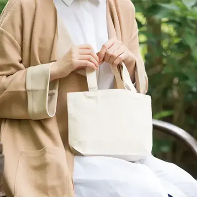 ちょっとしたお出かけにちょうどいいサイズ ちょっとしたお出かけにちょうどいいサイズ