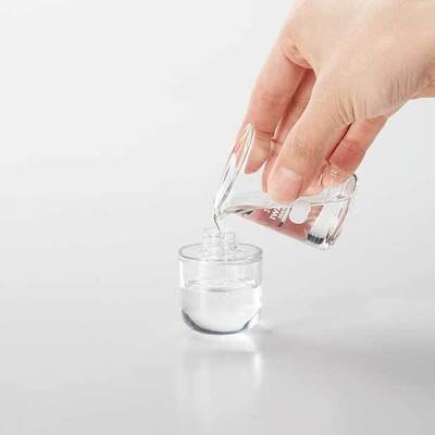 水道水を入れます。 水道水を入れます。