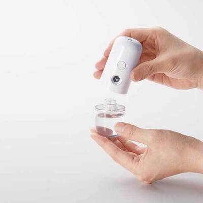本体にセットして…。 本体にセットして…。