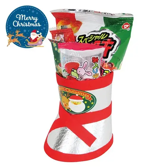 お菓子4点が入ったクリスマス定番のクリスマスブーツです。