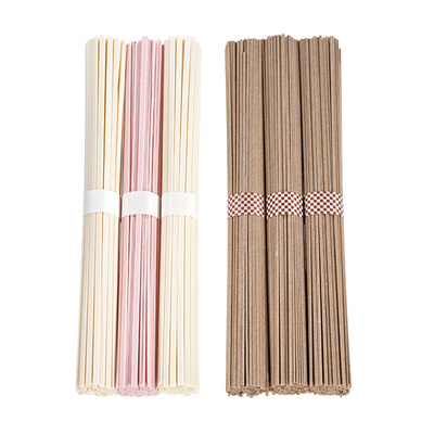 各50g×3束ずつ入っています。 各50g×3束ずつ入っています。