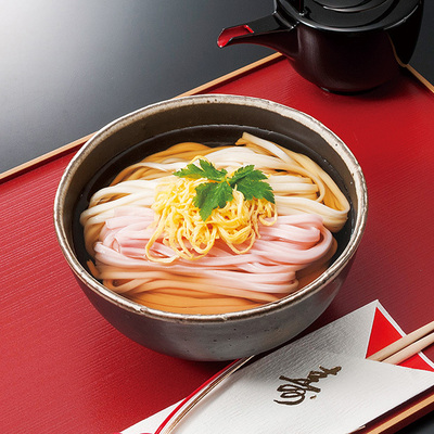 年明けうどんの調理例。 年明けうどんの調理例。
