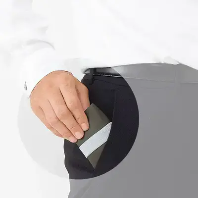 小さくたたんでらくらく携帯できます。 小さくたたんでらくらく携帯できます。
