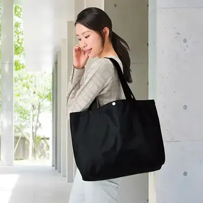 たっぷり入る収納力が魅力のエコバッグです。 たっぷり入る収納力が魅力のエコバッグです。