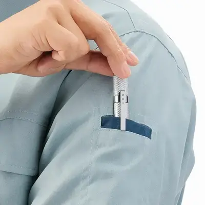 コンパクトになるのでポケットに入ります。 コンパクトになるのでポケットに入ります。