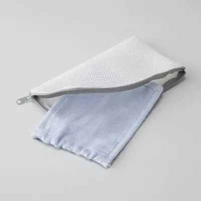 洗って何度でも使えるタイプのマスクを入れて洗濯に使用します。 洗って何度でも使えるタイプのマスクを入れて洗濯に使用します。