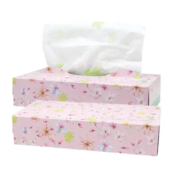 パッケージの桜のイラストに加え、ティッシュそのものにも桜のイラストが描かれたボックスティッシュです。