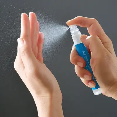 ワンプッシュで十分な量が出ます。 ワンプッシュで十分な量が出ます。