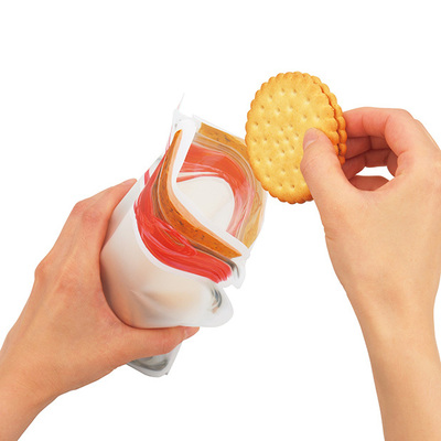 クッキーなど湿気ってはいけないお菓子の保存に。 クッキーなど湿気ってはいけないお菓子の保存に。