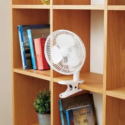 様々な場所にクリップオンで使えます。 様々な場所にクリップオンで使えます。