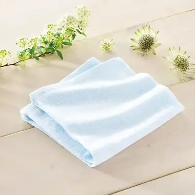 約290×290mmサイズのスクエアタイプのタオルです。 約290×290mmサイズのスクエアタイプのタオルです。