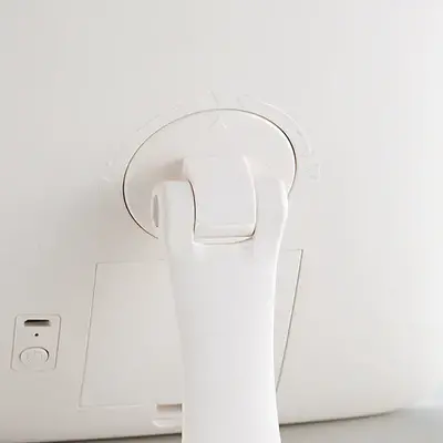 脚を回転させることで縦・横に向きを変えられます。 脚を回転させることで縦・横に向きを変えられます。