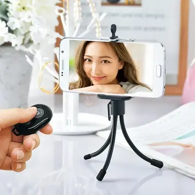 スマホをしっかり固定できるスタンドです。 スマホをしっかり固定できるスタンドです。