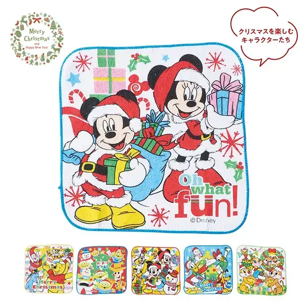 クリスマスを楽しむキャラクターたちが描かれたミニタオルです。