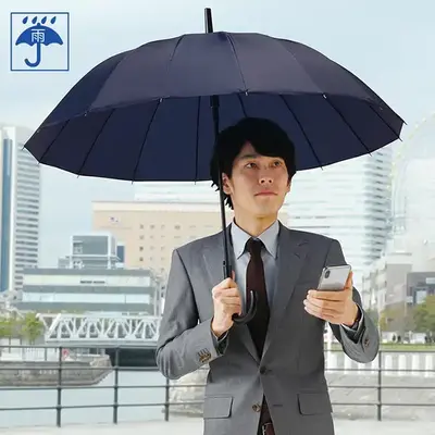男性向けの丈夫で大きな長傘です。