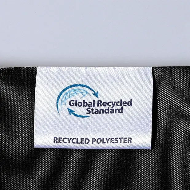 Global Recycled Standardタグ付きです。