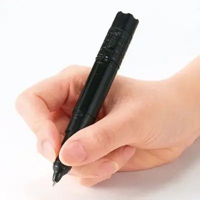 ボールペンとしても使えます。 ボールペンとしても使えます。