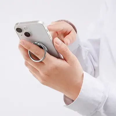スマホの落下防止に効果的なスマホリングです。 スマホの落下防止に効果的なスマホリングです。