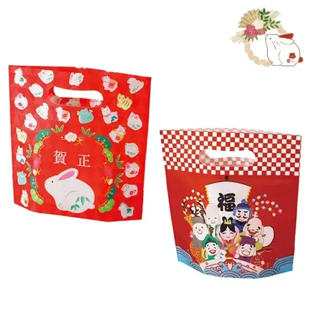 新しい年にふさわしい絵柄のミニバッグ。初売りなどの福袋としても利用できます。