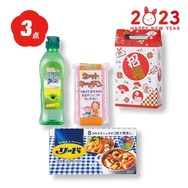 食器用洗剤、ネットスポンジ、クッキングペーパーの3点入り福箱です。