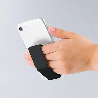スマホリングとして落下の防止に。 スマホリングとして落下の防止に。