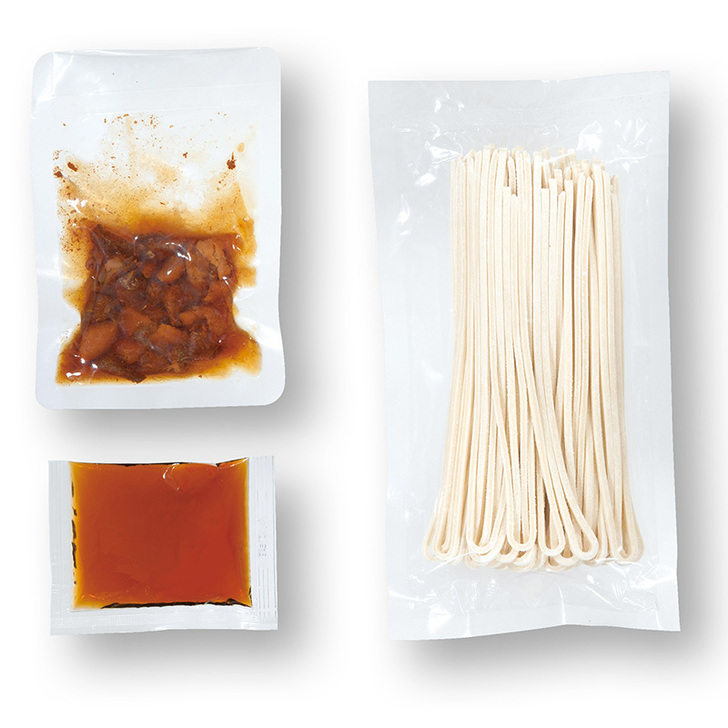 麺200ｇ(2食分)×1  だし24ｍｌ×2  かしわうどんの具50ｇ(2食分)×1