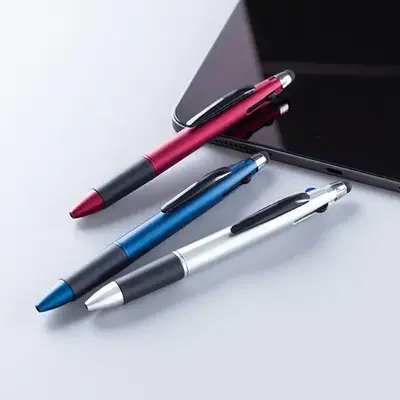 便利なタッチペン付き3色ボールペン！