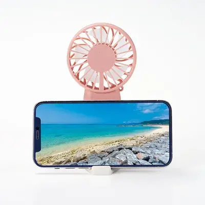台座はスマホスタンドとしても機能します。 台座はスマホスタンドとしても機能します。