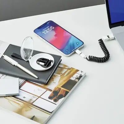 これ一つあればいろいろな機器に対応できます。 これ一つあればいろいろな機器に対応できます。