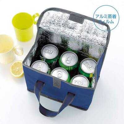 350ml缶が6本入ります。アルミ蒸着フィルムが保冷温をキープします。 350ml缶が6本入ります。アルミ蒸着フィルムが保冷温をキープします。