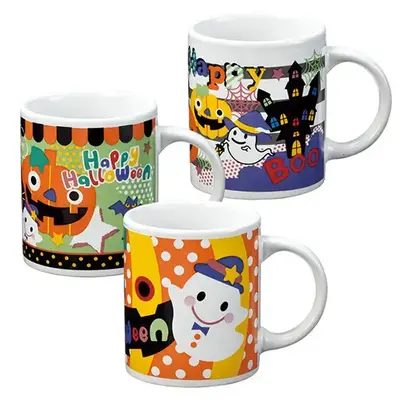 ハロウィンのかわいいイラストが全面に入れられたマグカップです。 ハロウィンのかわいいイラストが全面に入れられたマグカップです。