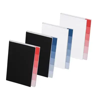 カバーケースが黒と白、ふせんが赤べースと青ベース、都合4パターンから色を選べます。