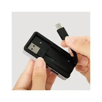 裏面にコネクタを収納できます。 裏面にコネクタを収納できます。